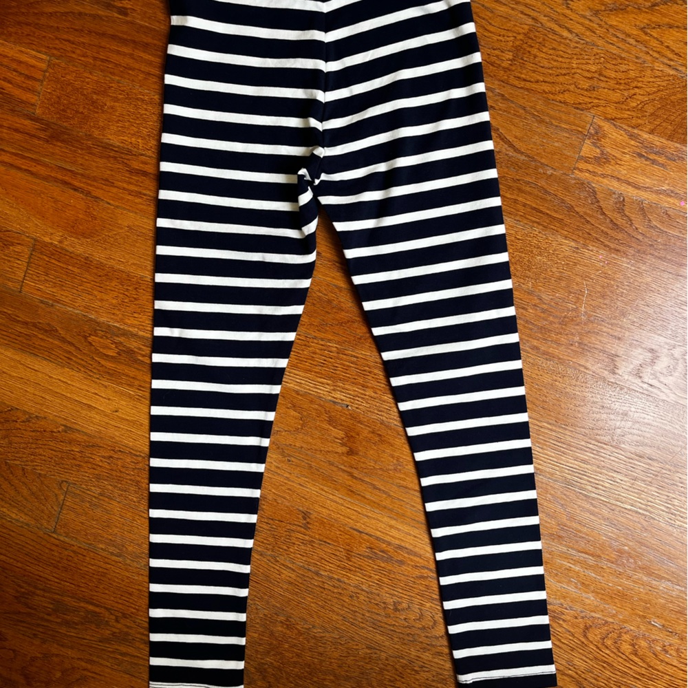 Girls, J crew crew cut full length printed every day leggings.